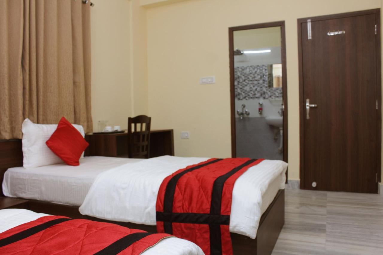 Sanjiva Suites Kolkata Exterior photo